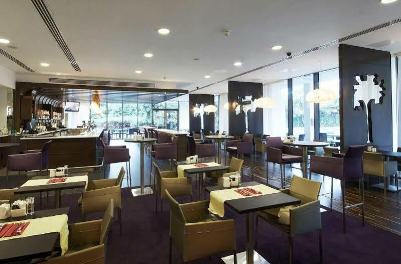 Rochestown Park & Leisure Centre Hotel 4*